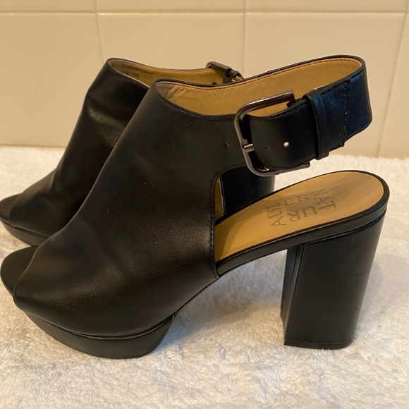 Naturalizer black peep toe Sling-back pump 7.5 - Picture 5 of 5